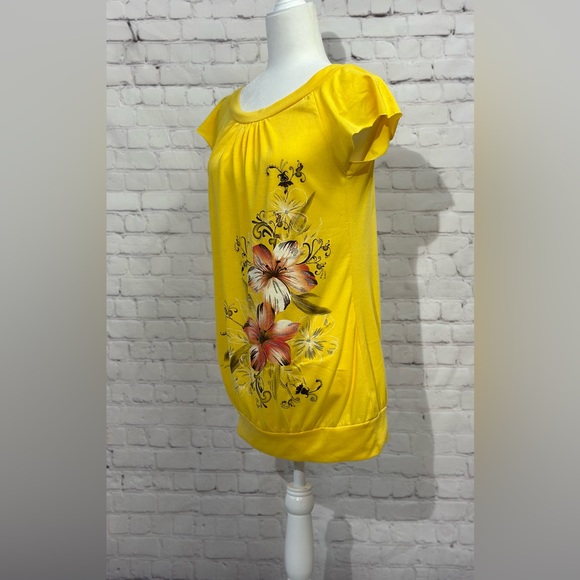 Cozy Maternity Shirt Size M - Picture 2 of 8